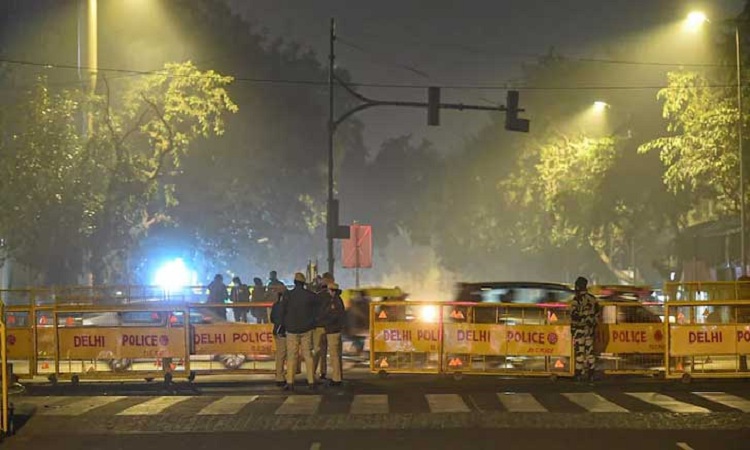 দিল্লিতে আজ থেকে রাত্রিকালীন কারফিউ